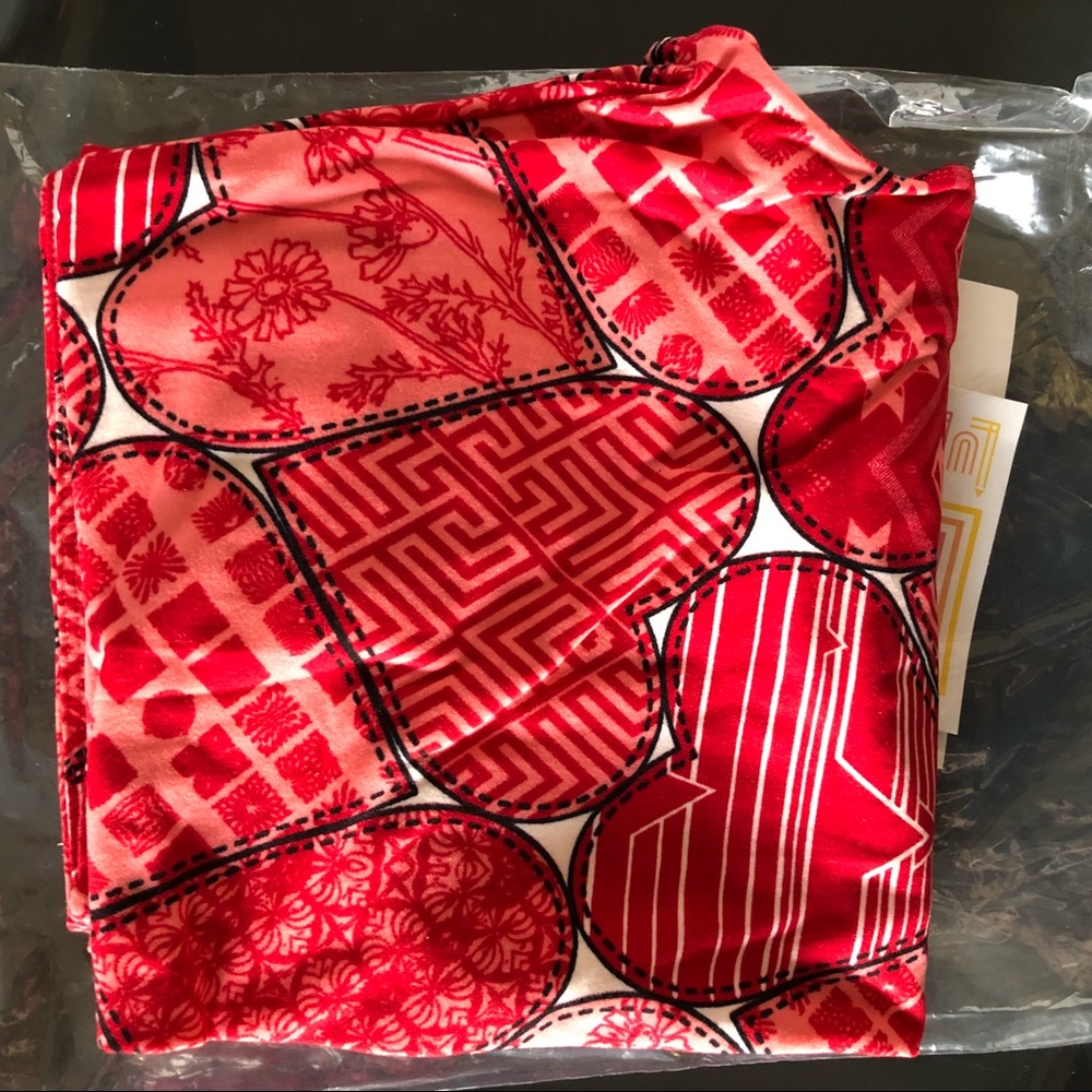 Valentine’s Day leggings
